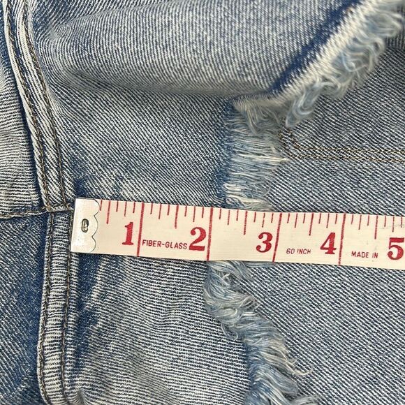 BlankNYC Distressed High Waist Denim Jean Shorts Woman’s 30 - Picture 8 of 8